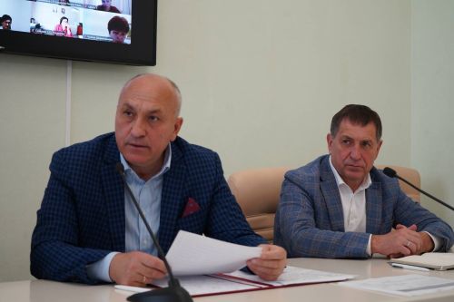 Еженедельное совещание с участием руководителей предприятий, организаций и учреждений Азнакаевского муниципального района