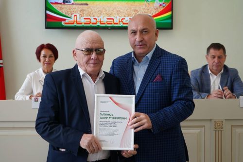 Еженедельное совещание с участием руководителей предприятий, организаций и учреждений Азнакаевского муниципального района
