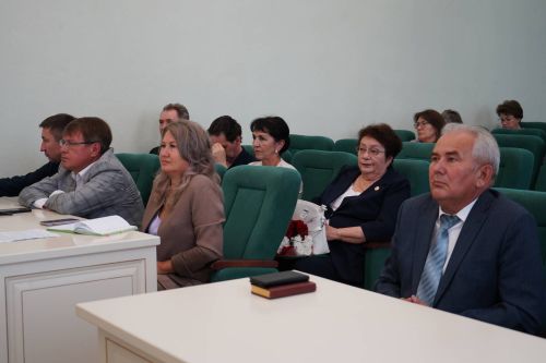 Еженедельное совещание с участием руководителей предприятий, организаций и учреждений Азнакаевского муниципального района