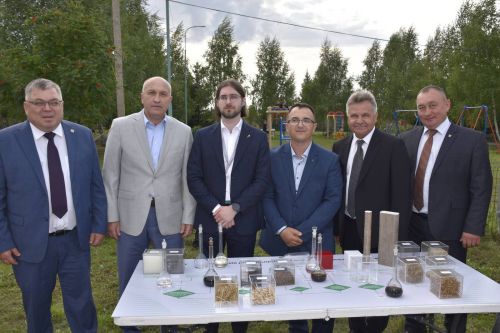 Актюба отметила День нефтяника, День Татарстана и день поселка