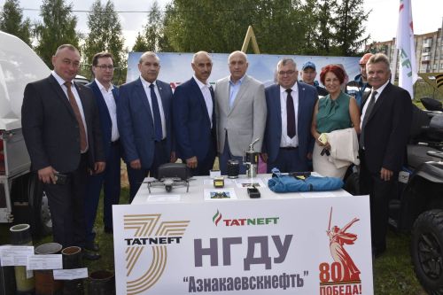 Актюба отметила День нефтяника, День Татарстана и день поселка