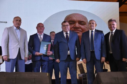Актюба отметила День нефтяника, День Татарстана и день поселка