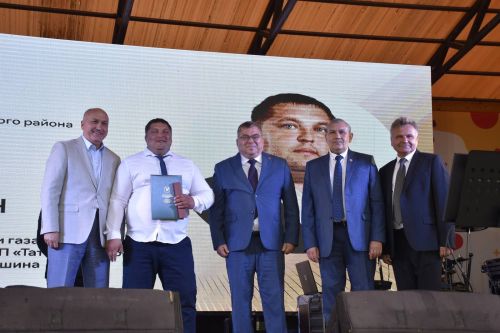 Актюба отметила День нефтяника, День Татарстана и день поселка
