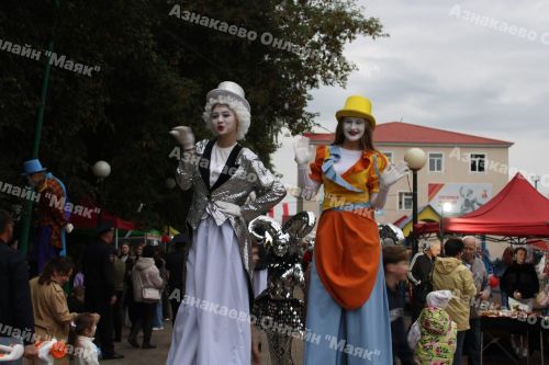Азнакаевцы отпраздновали День Республики, День города, День нефтяника
