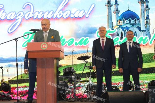 Азнакаевцы отпраздновали День Республики, День города, День нефтяника