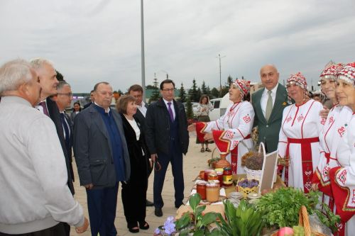 Азнакайлылар Республика, Шәһәр, Нефтьчеләр көннәрен бәйрәм итә