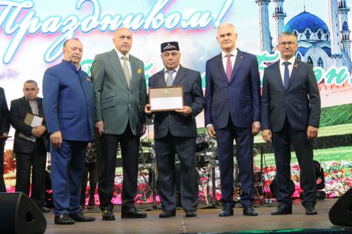 Азнакайлылар Республика, Шәһәр, Нефтьчеләр көннәрен бәйрәм итә