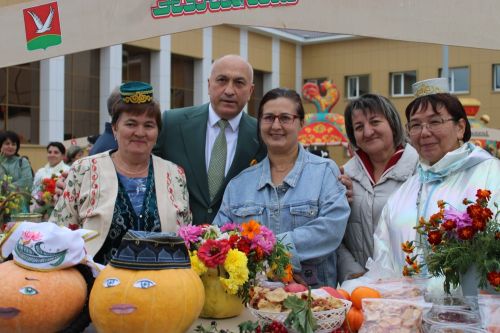 Азнакайлылар Республика, Шәһәр, Нефтьчеләр көннәрен бәйрәм итә