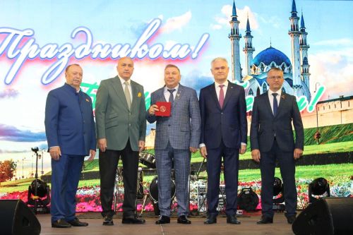 Азнакайлылар Республика, Шәһәр, Нефтьчеләр көннәрен бәйрәм итә