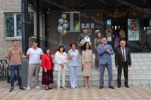 Капиталь ремонттан соң Азнакай балалар сәнгать мәктәбе ишекләрен ачты
