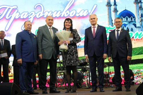 Азнакайлылар Республика, Шәһәр, Нефтьчеләр көннәрен бәйрәм итә