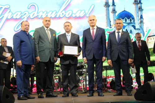 Азнакайлылар Республика, Шәһәр, Нефтьчеләр көннәрен бәйрәм итә