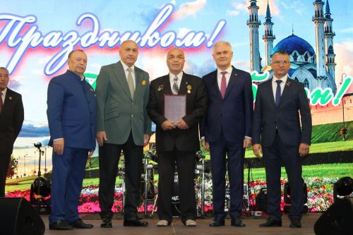 Азнакайлылар Республика, Шәһәр, Нефтьчеләр көннәрен бәйрәм итә