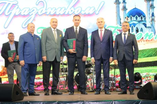 Азнакайлылар Республика, Шәһәр, Нефтьчеләр көннәрен бәйрәм итә