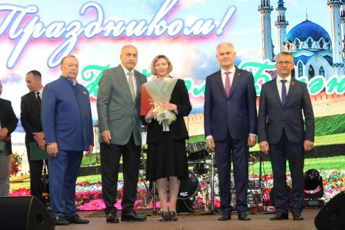 Азнакайлылар Республика, Шәһәр, Нефтьчеләр көннәрен бәйрәм итә