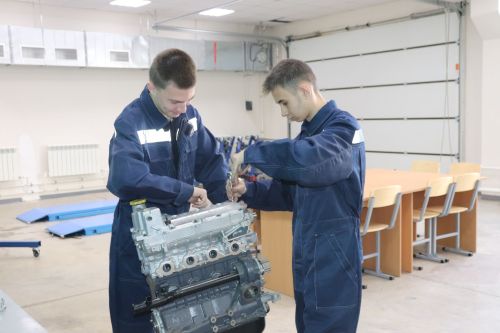 Азнакай политехника техникумында “Ачык ишекләр көне” узды