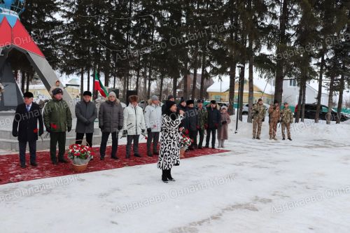 Митинг , посвященный 37 годовщине вывода Советских войск из Афганистана