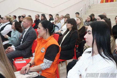 Награждение молодых лидеров и итоги года: в центре «Тау» подвели яркие спортивные и творческие достижения