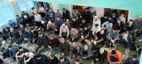 Бүген Азнакай халкы изге Ураза гаетен бәйрәм итә