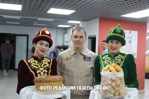 Азнакайда сынаучы космонавт Александр Гребенкин белән очрашу узды