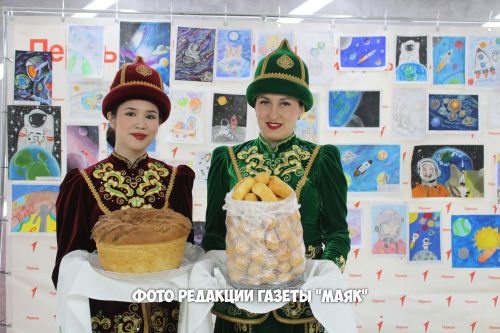 Азнакайда сынаучы космонавт Александр Гребенкин белән очрашу узды