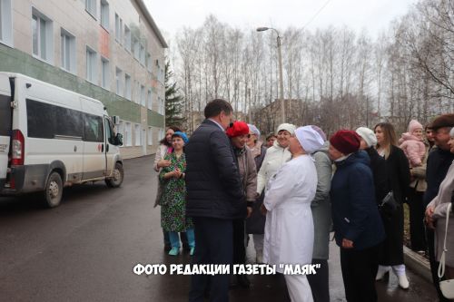 Азнакай үзенең легендар докторы исемен мәңгеләштерде
