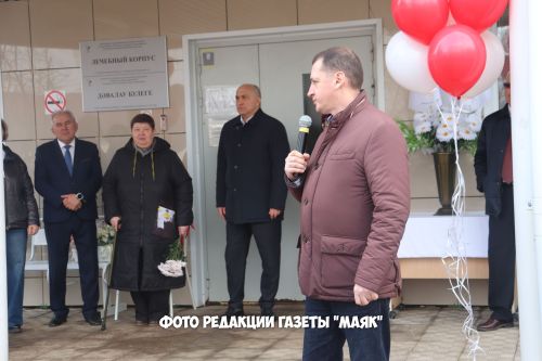 Азнакай үзенең легендар докторы исемен мәңгеләштерде