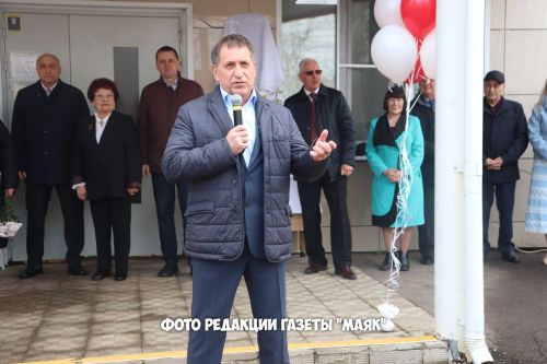 Азнакай үзенең легендар докторы исемен мәңгеләштерде