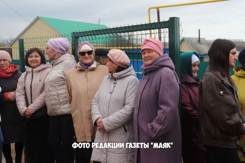 Азнакай үзенең легендар улын хөрмәтләде