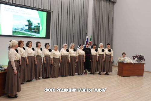 Азнакай шагыйрәсе Сәрвәр Хәнипованың 9 нчы китабы табадан төште