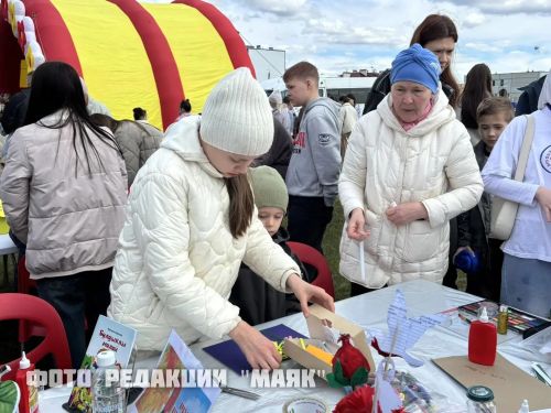 Азнакайда Яз һәм Хезмәт бәйрәме: концерт, уеннар һәм спорт ярышлары