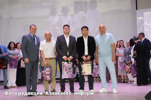 Азнакайда медицина хезмәткәрләрен хөрмәтләделәр