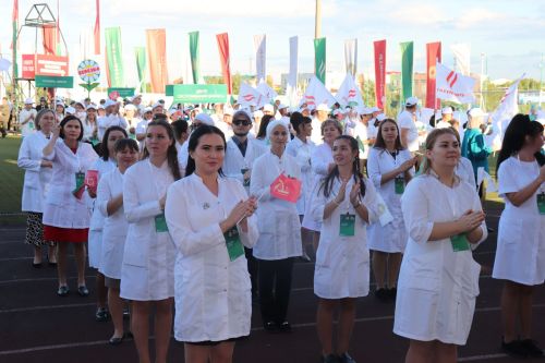Эшлибез дә, бәйрәм дә итәбез