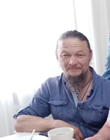 Участник №7, Бари Галин