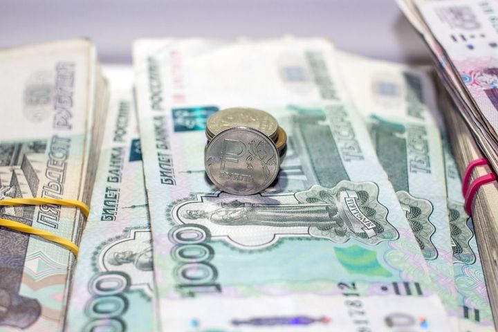 Зарплата татарстанцев в среднем выросла почти до 34 000 рублей