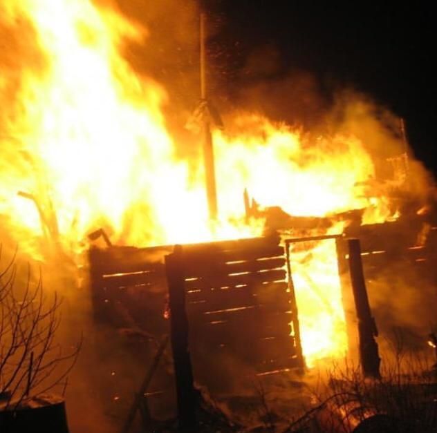 В селе Чемодурово Азнакаевского района сгорела баня