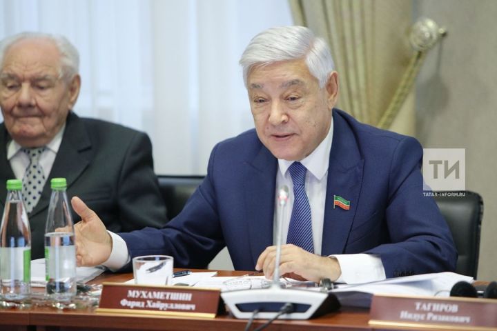 Мухаметшин назвал Конституцию РТ надежным фундаментом продвижения Татарстана
