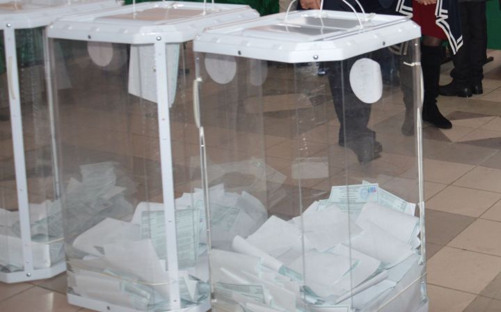В Азнакаево работают 10 счетных участков для предварительного голосования
