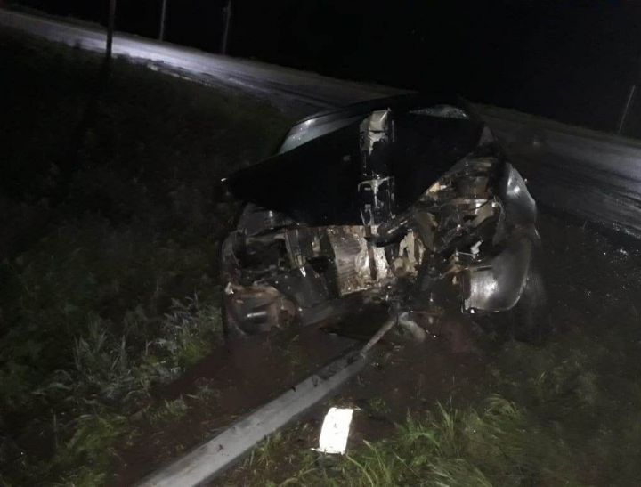 В Азнакаево пьяный водитель совершил аварию