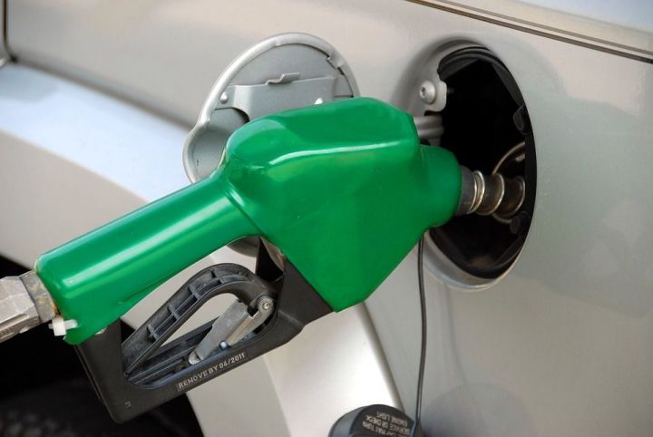 Путин подписал закон о сдерживании цен на бензин и дизтопливо