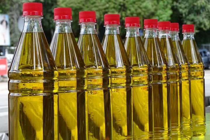 Житель Азнакаево похитил 12 литров оливкового масла