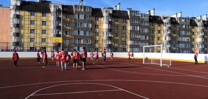 В Азнакаево открылась новая спортивная площадка (ФОТО+ВИДЕО)