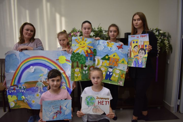 Конкурс детских рисунков «Скажем терроризму-Нет!» (ФОТО)