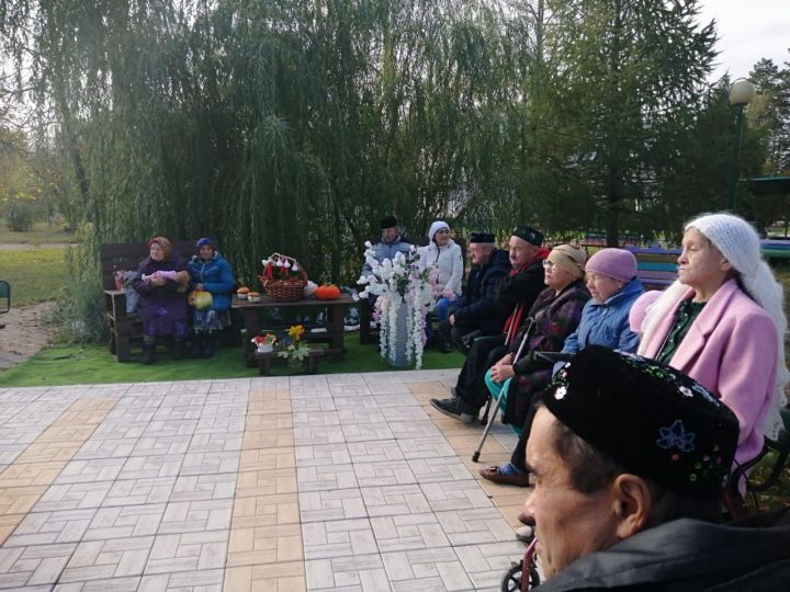 В Азнакаевской Голубой мечети чествовали пожилых земляков