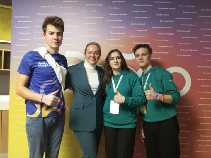 Волонтеров школы поселка Победа знают и в Москве