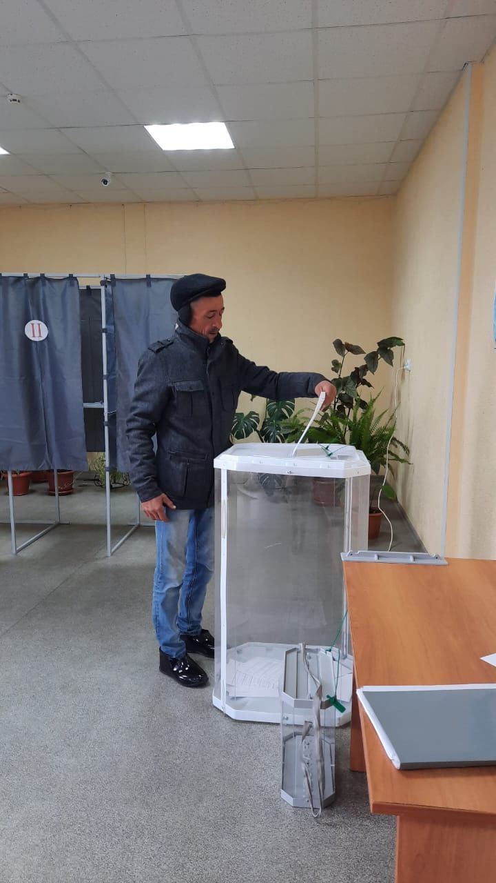 В селах Азнакаевского района открылись избирательные участки