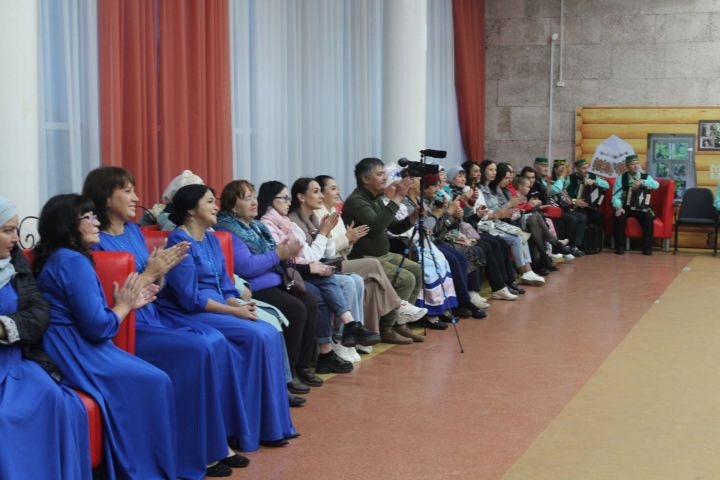 В районно-городском Дворце культуры города Азнакаево провели День открытых дверей