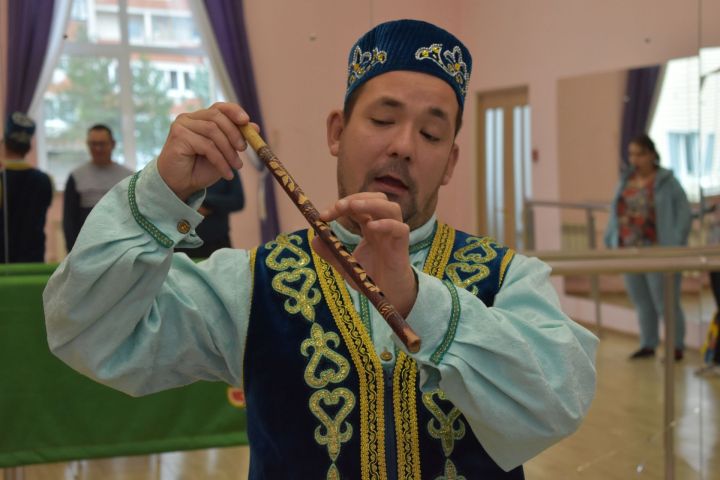 Фольклорный час «Путешествие по страницам татарского фольклора»