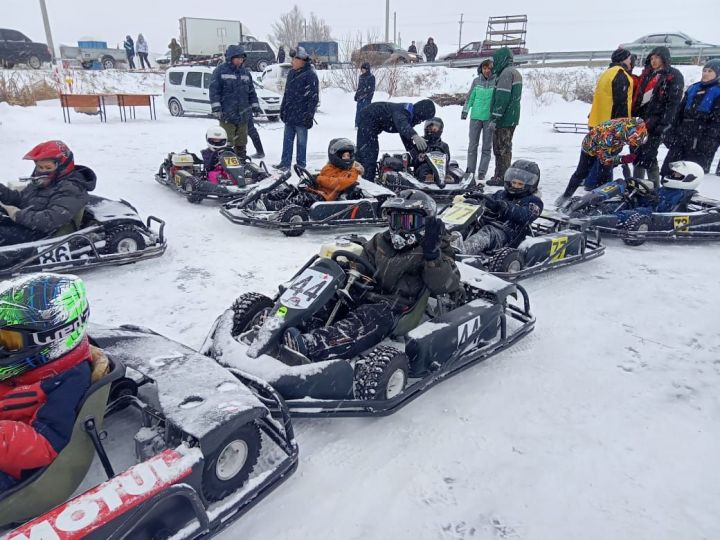 Юные картингисты Азнакаево заняли призовые места в Сарманово