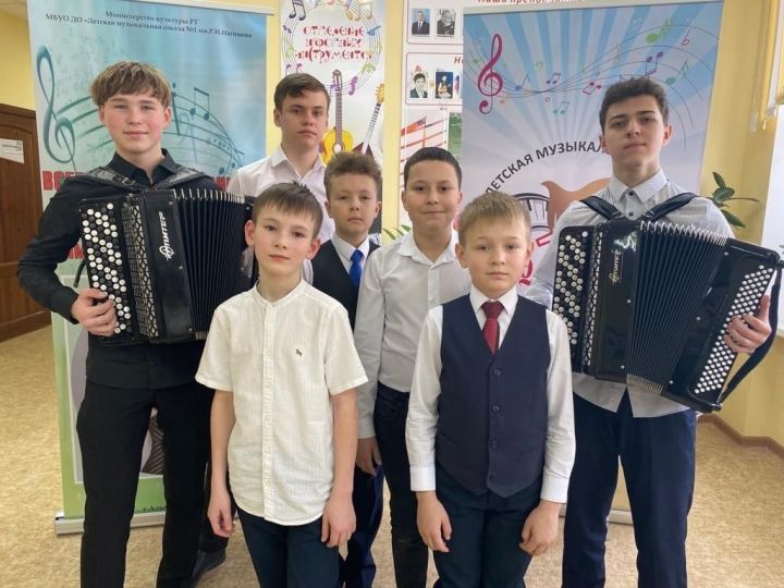 Фестиваль-конкурс «Урсал тауда» принес успех азнакаевским юным дарованиям